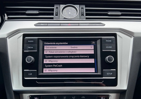 Volkswagen Passat cena 83900 przebieg: 109256, rok produkcji 2018 z Poddębice małe 781